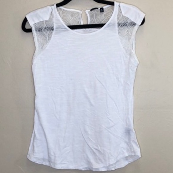 Saks Fifth Avenue Tops - BLUE Saks Fifth Avenue lacy white tank top SZ M Saks Fifth Avenue Tops - BLUE Saks Fifth Avenue lacy white tank top SZ M